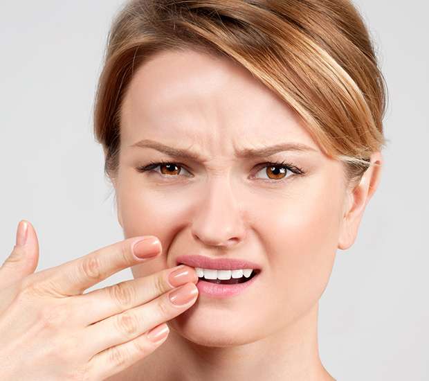 Long Grove What Should I Do If I Chip My Tooth?