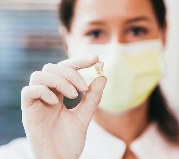 Long Grove Tooth Extraction